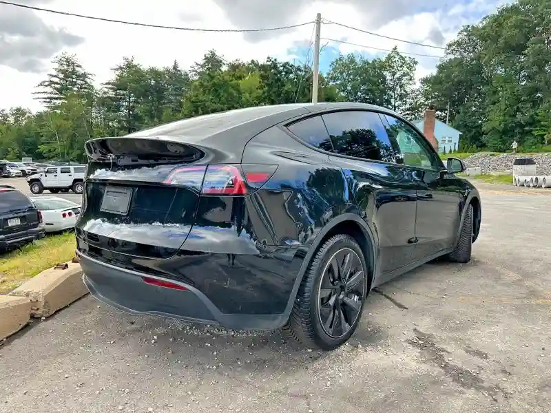 7SAYGDEE4RA238488 2024 TESLA MODEL Y-2