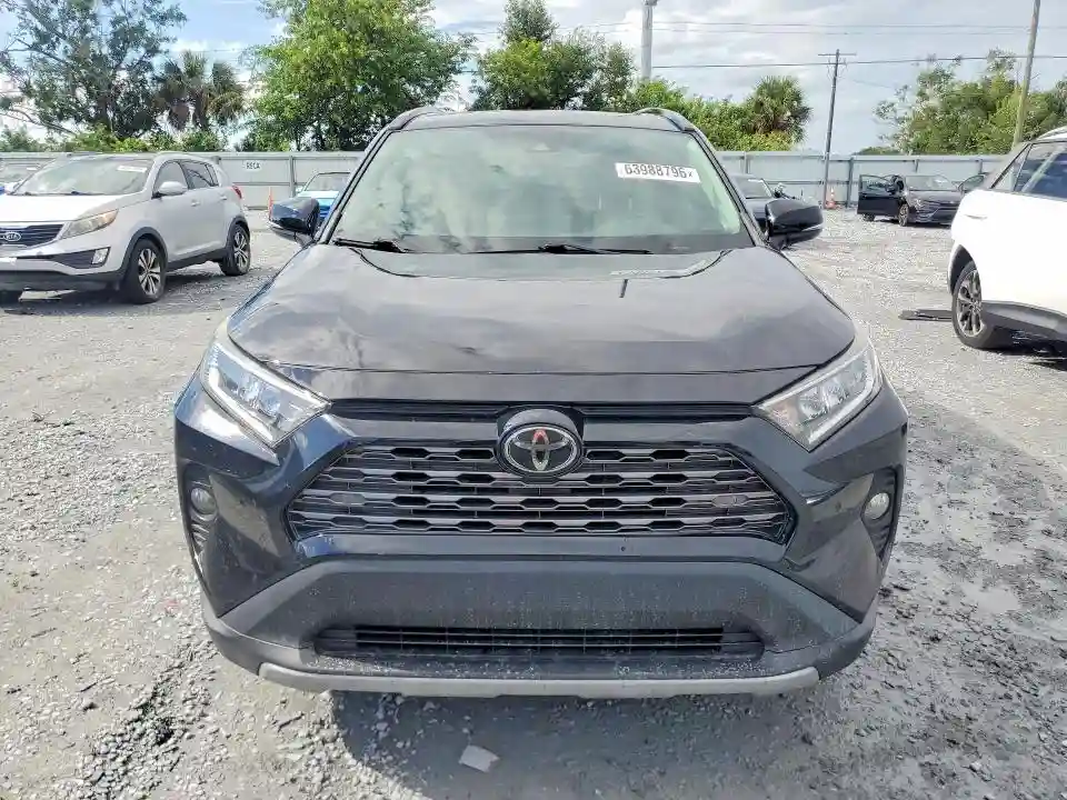 2T3N1RFVXMC209565 2021 TOYOTA RAV4-4