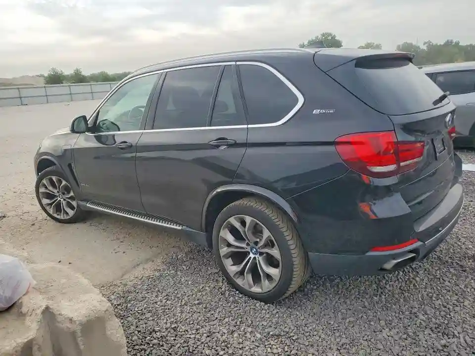 5UXKT0C52J0V98437 2018 BMW X5-1