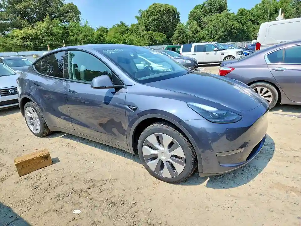 7SAYGDEE1PA195757 2023 TESLA MODEL Y-3