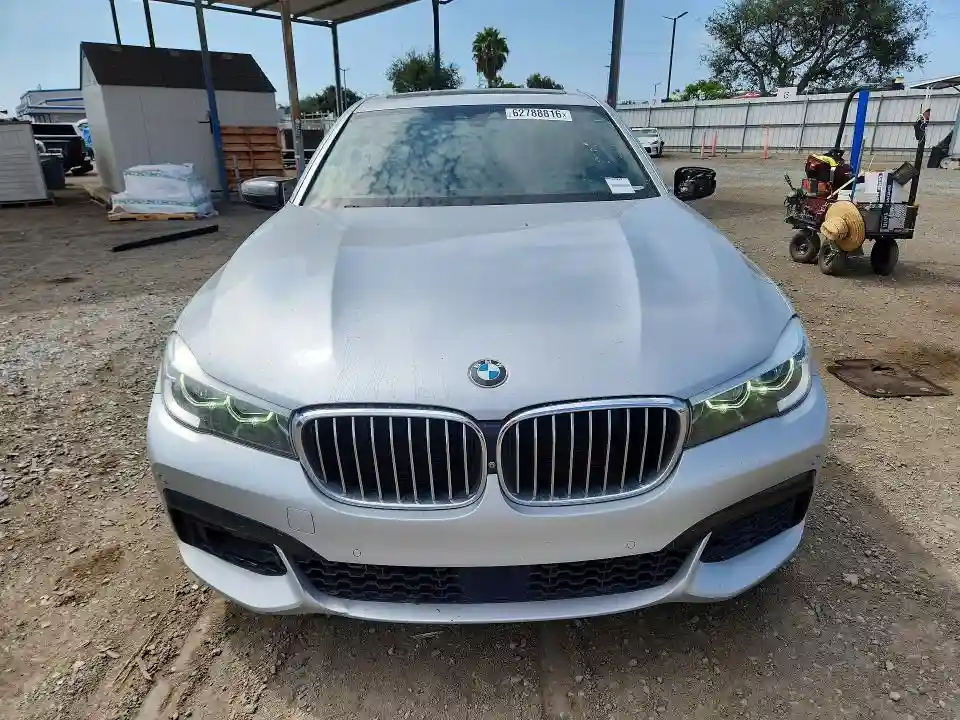 WBA7J2C38HG497859 2017 BMW 7 SERIES-4
