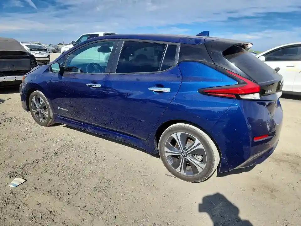 1N4AZ1CP4JC301868 2018 NISSAN LEAF-1
