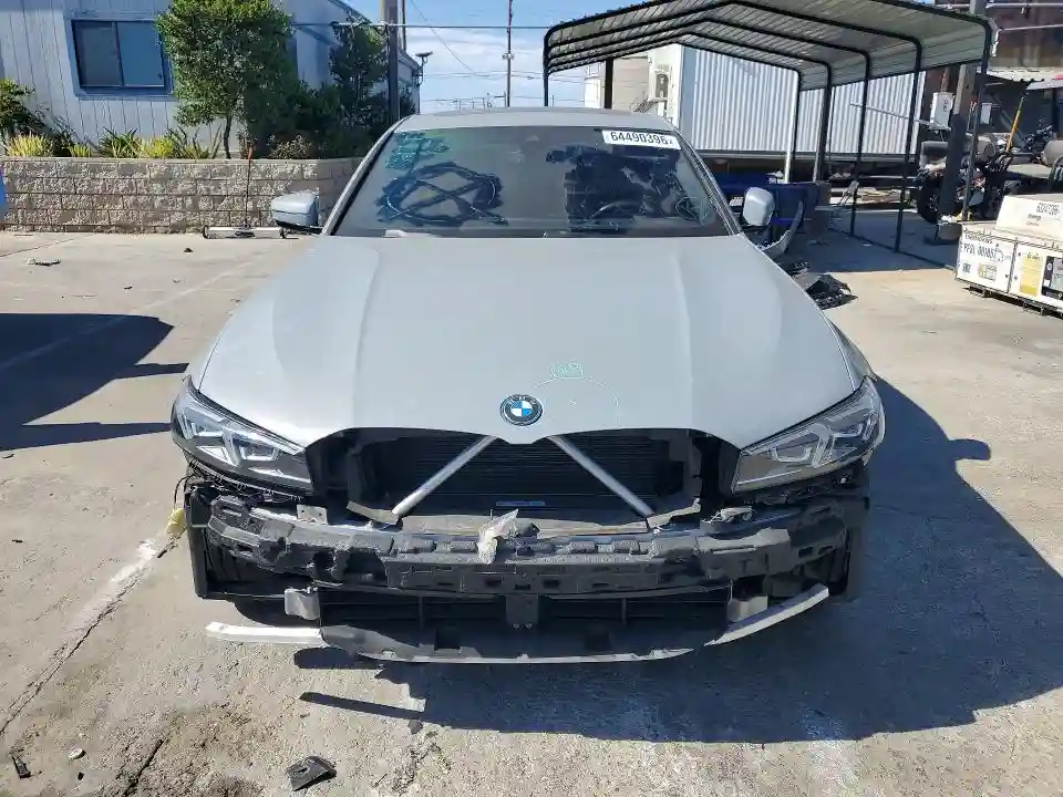 3MW39FF06P8C84003 2023 BMW 3 SERIES-4