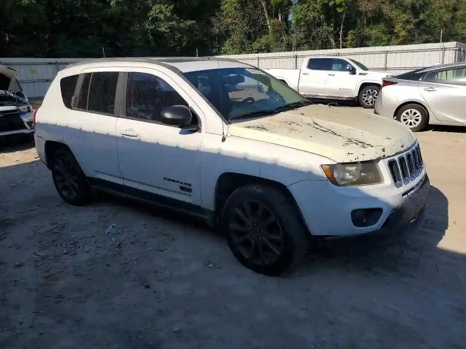 1C4NJCBB6GD806480 2016 JEEP COMPASS-3