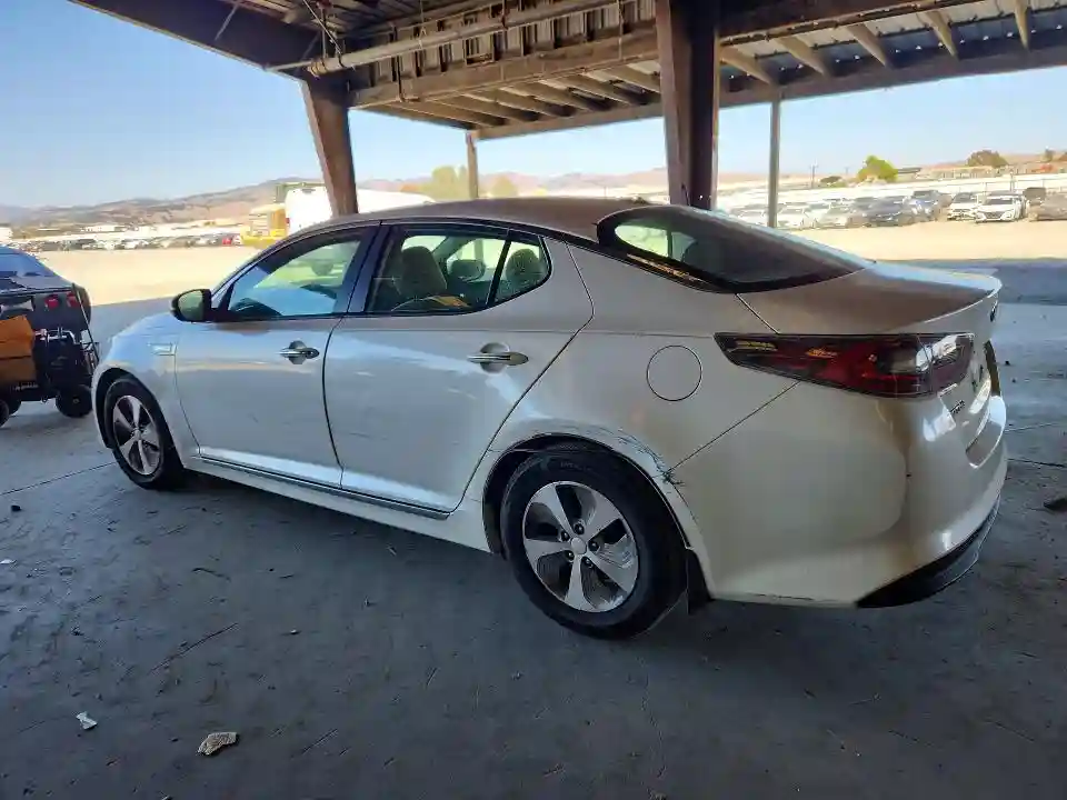 KNAGM4ADXG5092630 2016 KIA OPTIMA-1