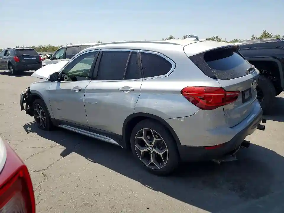 WBXHU7C34H5H34182 2017 BMW X1-1