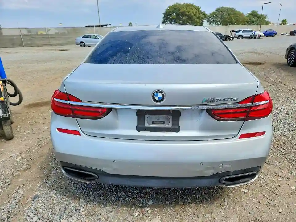 WBA7J2C38HG497859 2017 BMW 7 SERIES-5