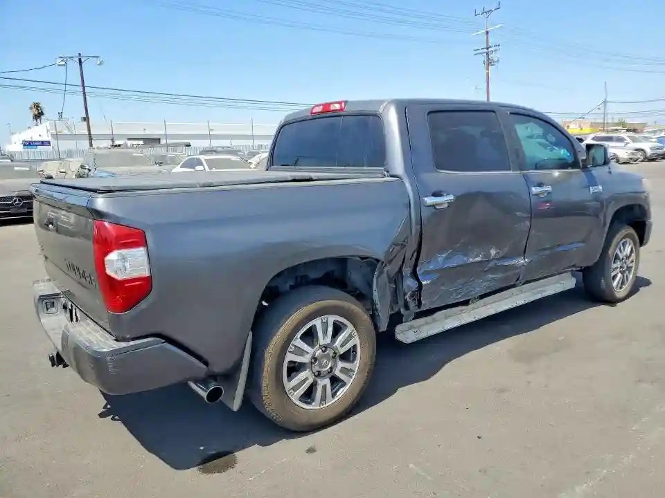 5TFAY5F10JX727495 2018 TOYOTA TUNDRA-2