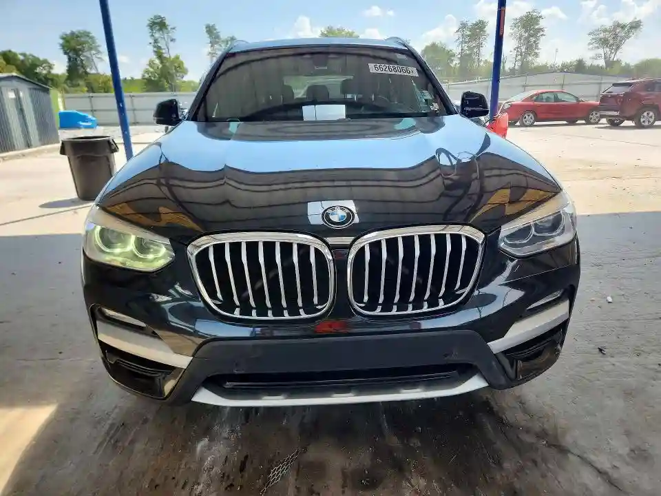 5UXTR7C54KLF32468 2019 BMW X3-4