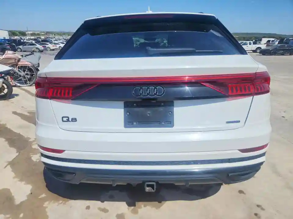 WA1FVAF14MD026496 2021 AUDI Q8-5
