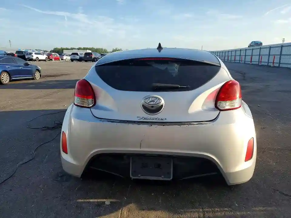 KMHTC6AD9HU321947 2017 HYUNDAI VELOSTER V-5