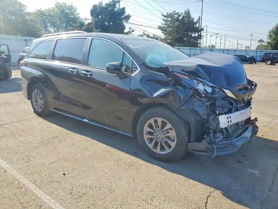 5TDYRKEC0TS291768 2026 TOYOTA SIENNA-3