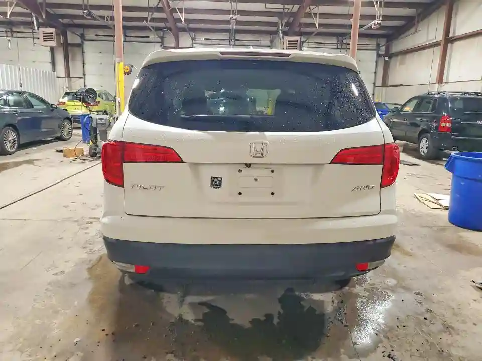 5FNYF6H57JB013948 2018 HONDA PILOT-5