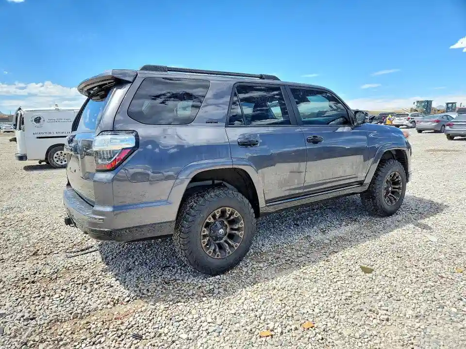 JTEJU5JR9M5844805 2021 TOYOTA 4RUNNER-2