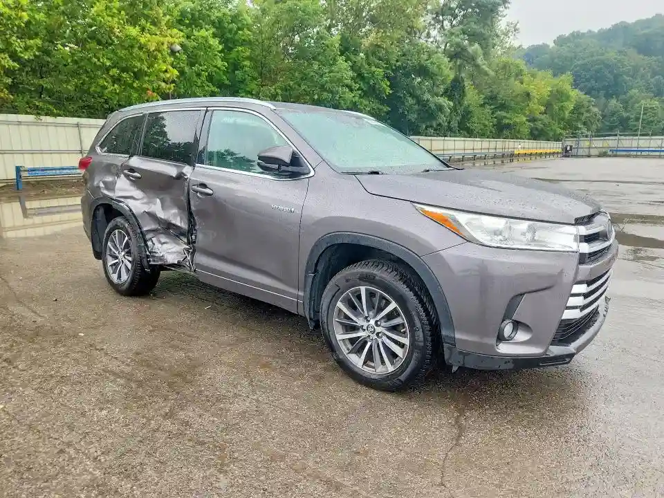 5TDJGRFH6HS031795 2017 TOYOTA HIGHLANDER-3
