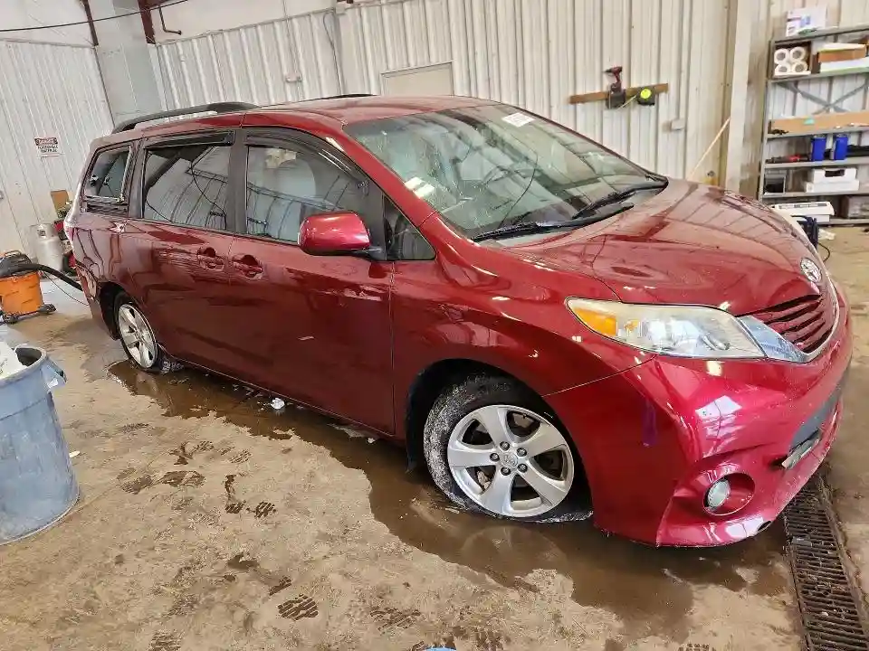 5TDKK3DCXGS751607 2016 TOYOTA SIENNA-3