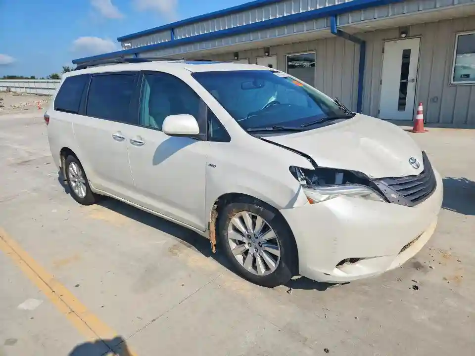 5TDDZ3DC0HS167609 2017 TOYOTA SIENNA-3