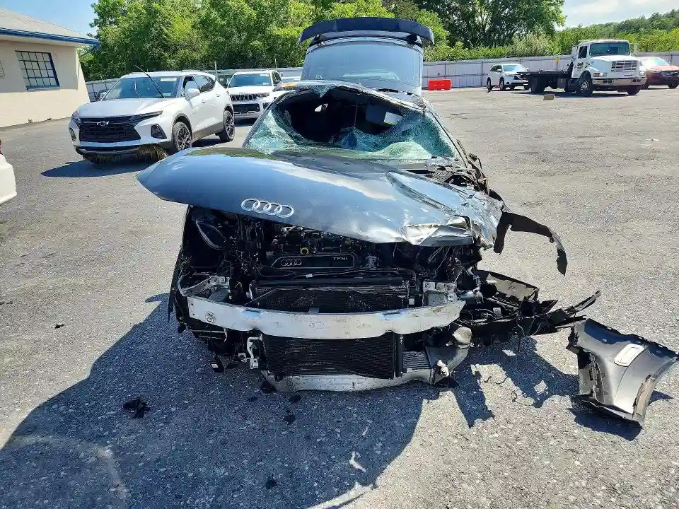 WUACSAFV3J1903130 2018 AUDI TT-4
