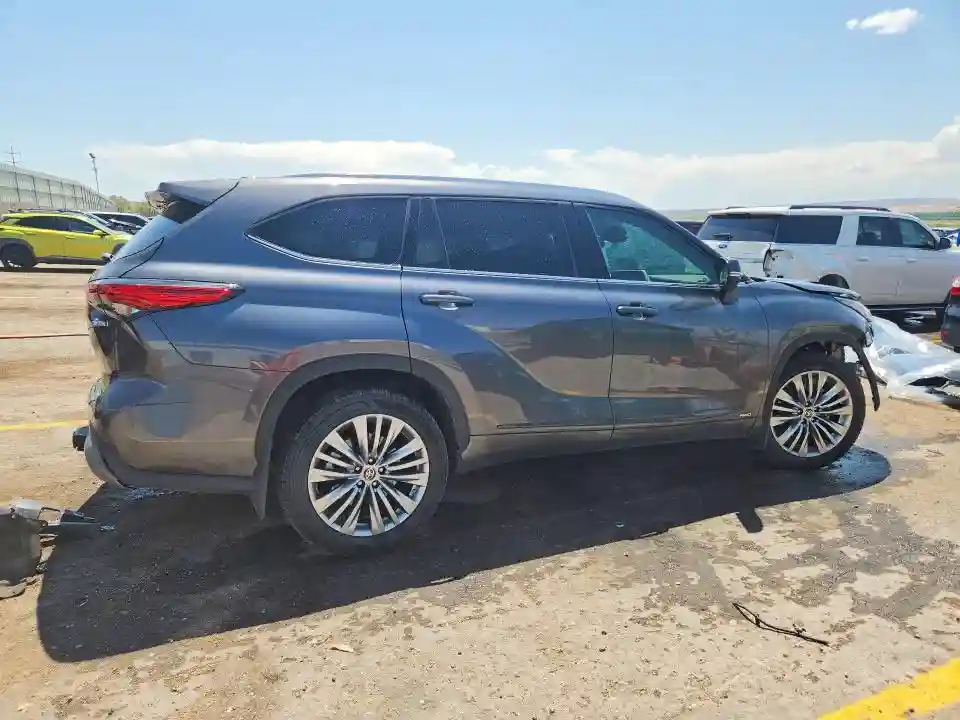 5TDEBRCH9PS121879 2023 TOYOTA HIGHLANDER-2