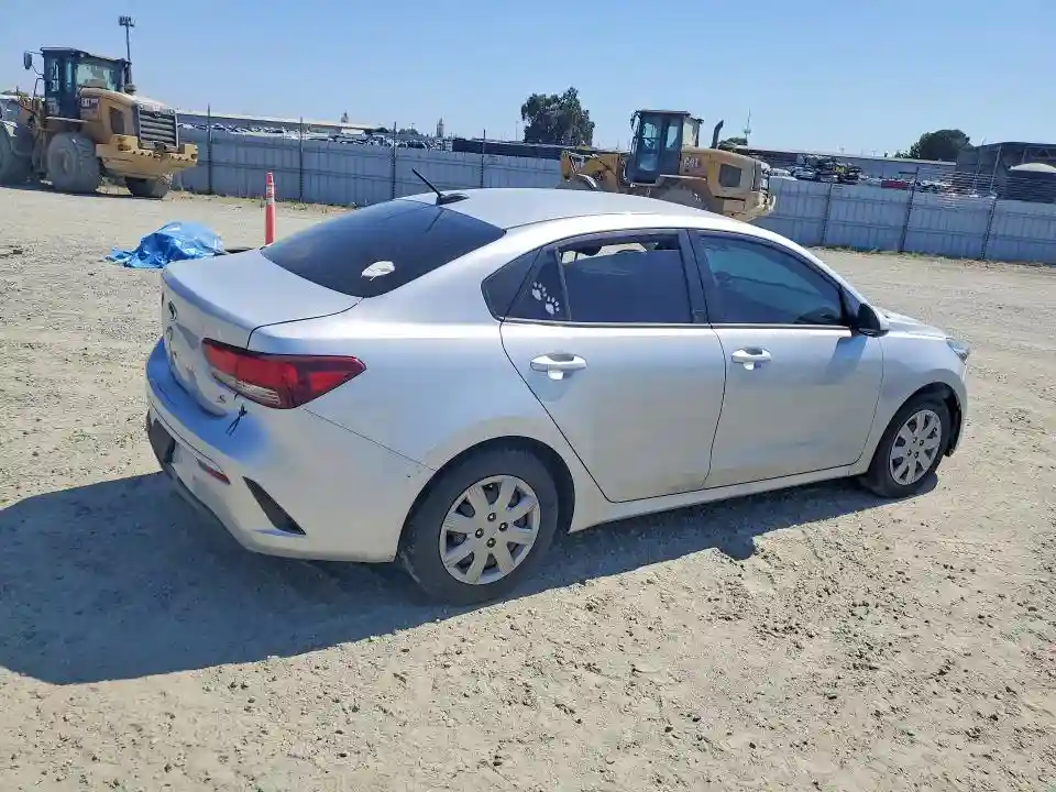 3KPA24AD8ME382587 2021 KIA RIO-2