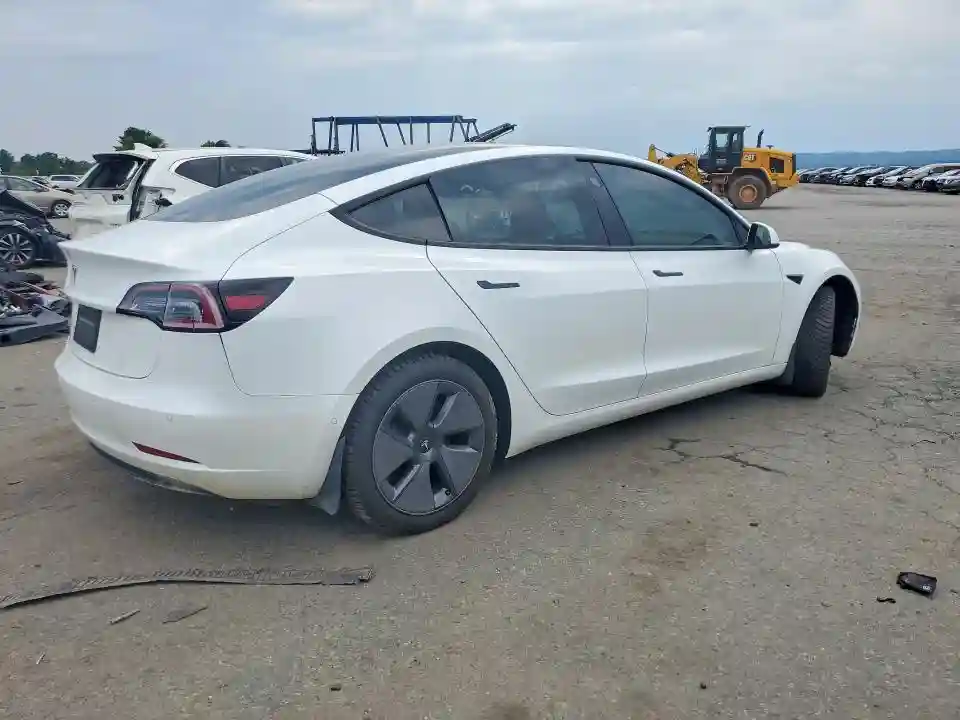 5YJ3E1EA4MF923451 2021 TESLA MODEL 3-2