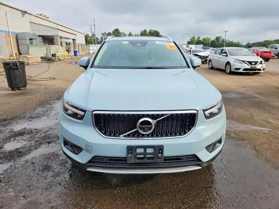 YV4162XZ7K2007647 2019 VOLVO XC40-4