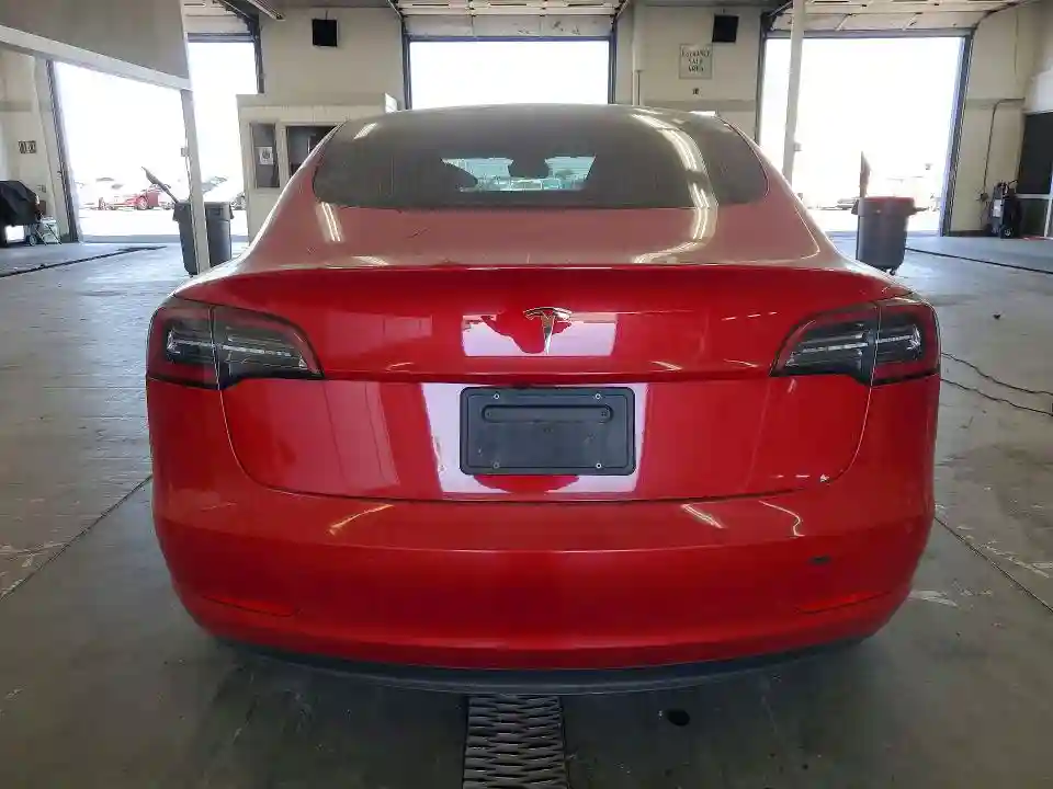 5YJ3E1EA7NF186330 2022 TESLA MODEL 3-5