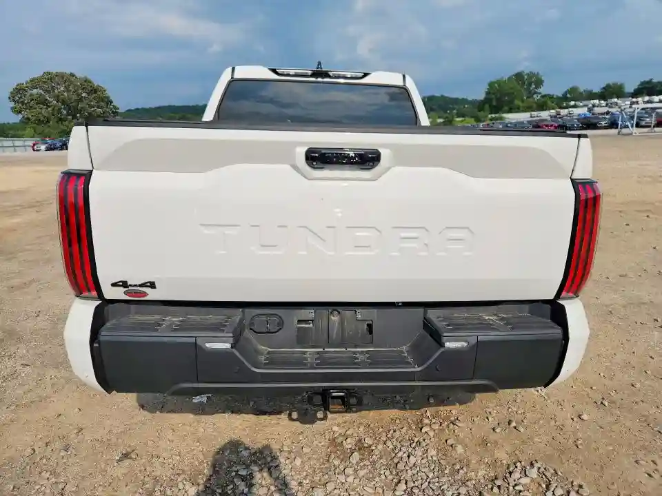 5TFWA5DB2SX282233 2025 TOYOTA TUNDRA-5