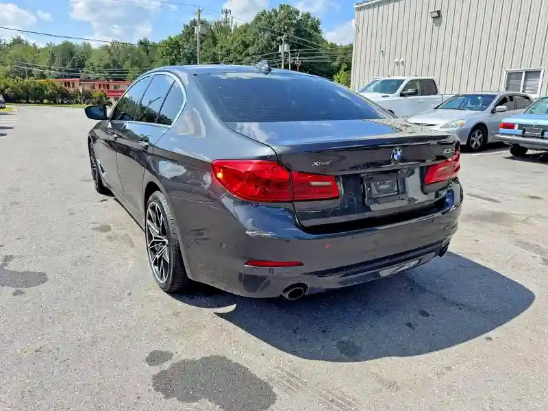WBAJA7C3XHG905605 2017 BMW 5 SERIES-1