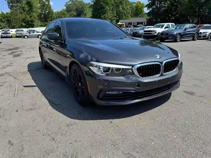 WBAJA7C3XHG905605 2017 BMW 5 SERIES-3