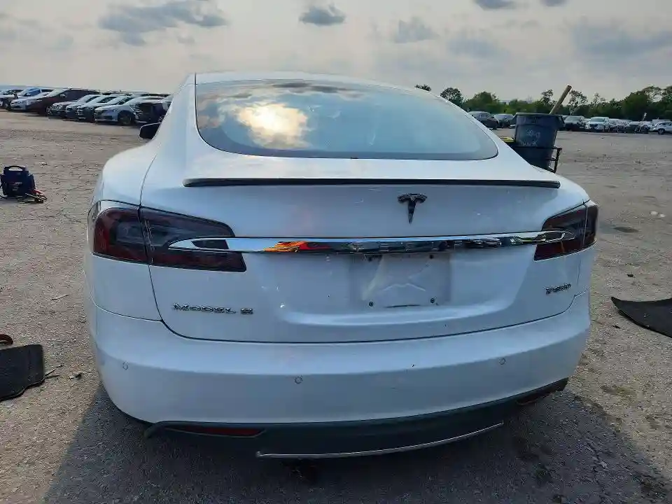 5YJSA1H49FF098040 2015 TESLA MODEL S-5