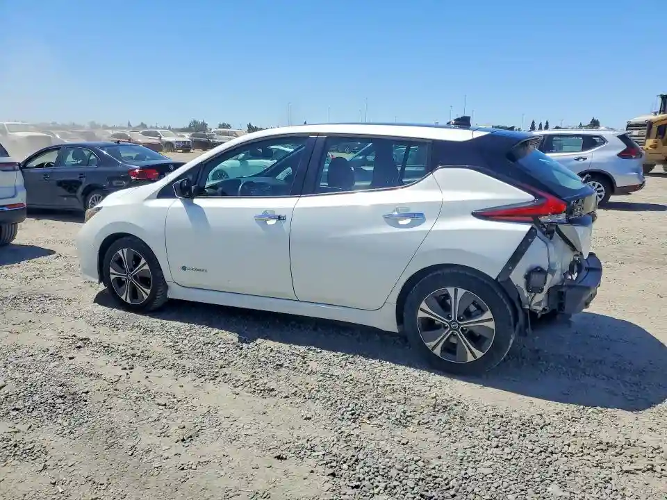 1N4AZ1CP0JC305951 2018 NISSAN LEAF-1