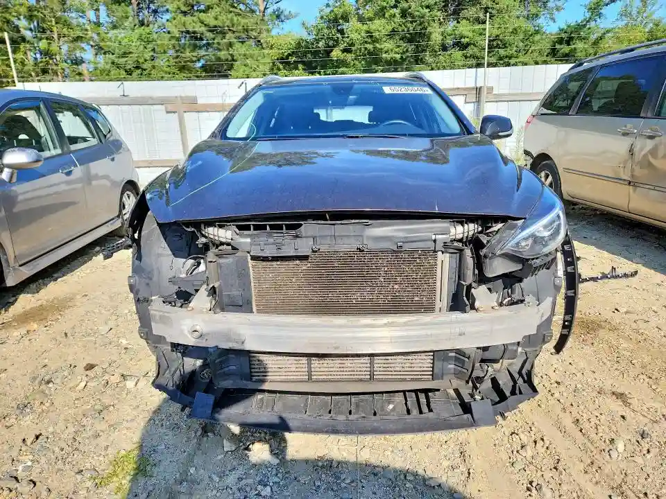 SJKCH5CR0JA048670 2018 INFINITI QX30-4