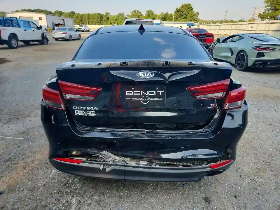 5XXGT4L38JG239251 2018 KIA OPTIMA S-5