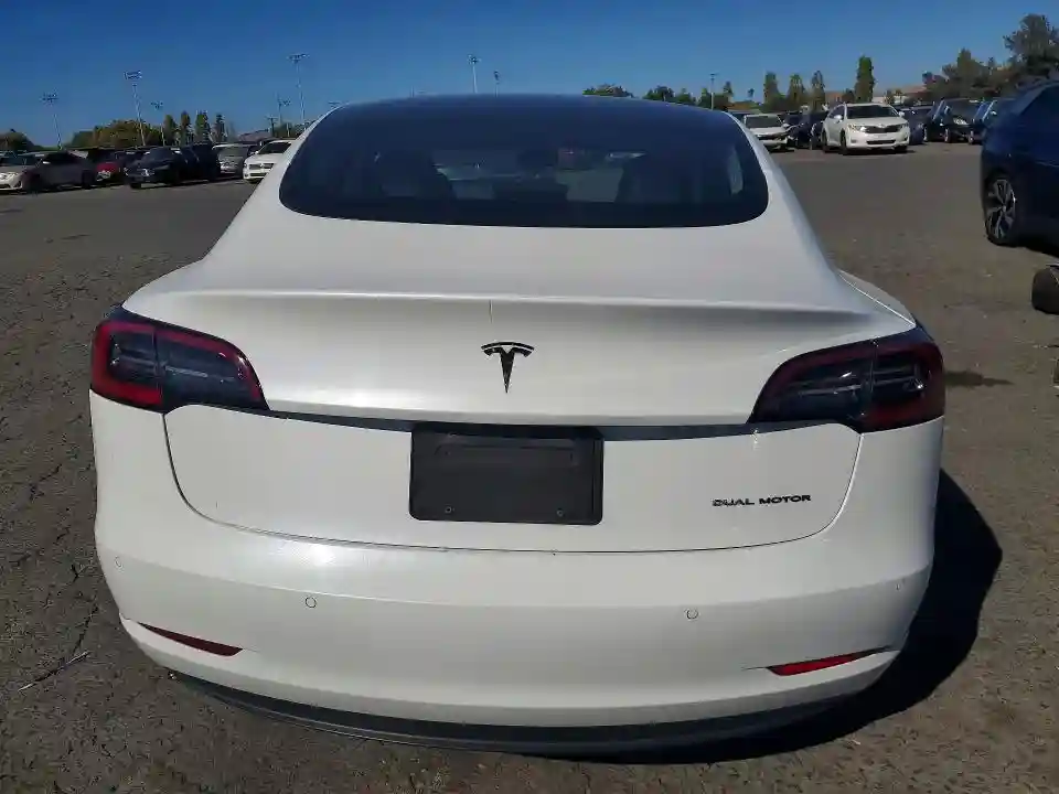 5YJ3E1EBXLF637580 2020 TESLA MODEL 3-5