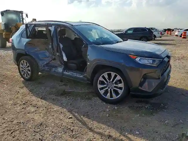 2T3C1RFV4LC038186 2020 TOYOTA RAV4-3
