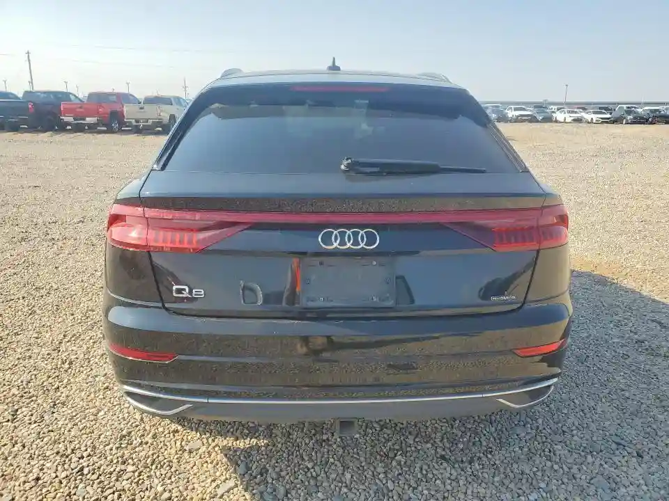 WA1AVAF10KD013428 2019 AUDI Q8-5
