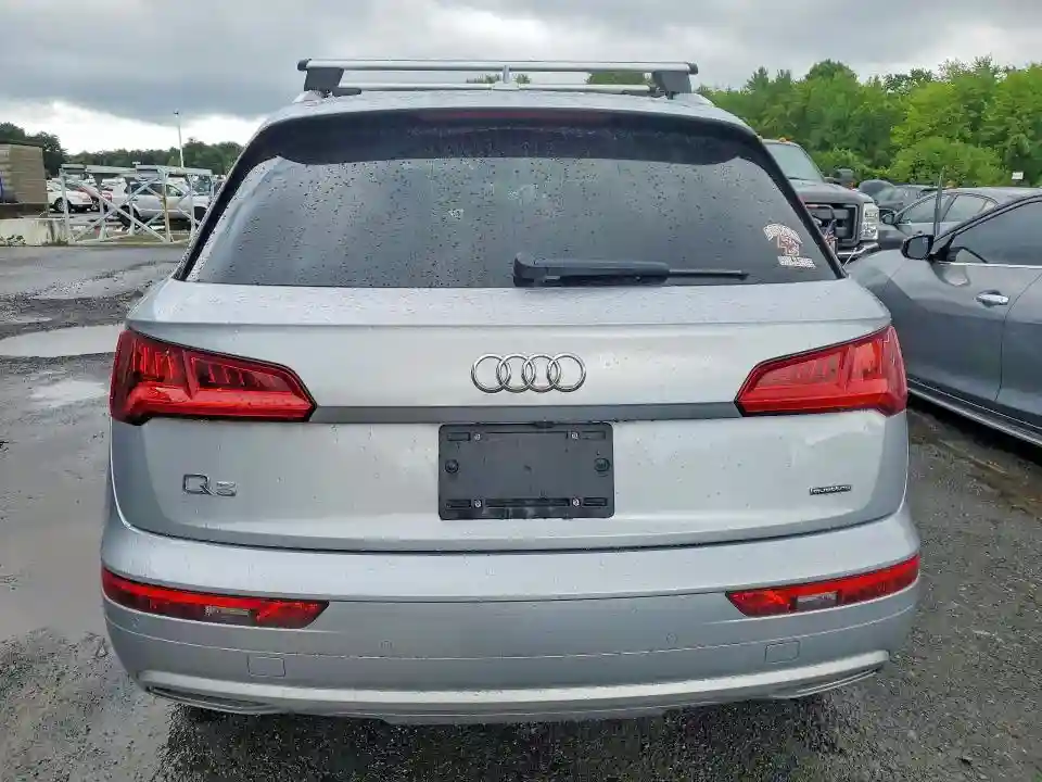 WA1BNAFY6K2076630 2019 AUDI Q5-5