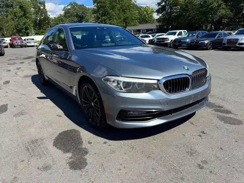 WBAJA7C59JWA74016 2018 BMW 5 SERIES-3