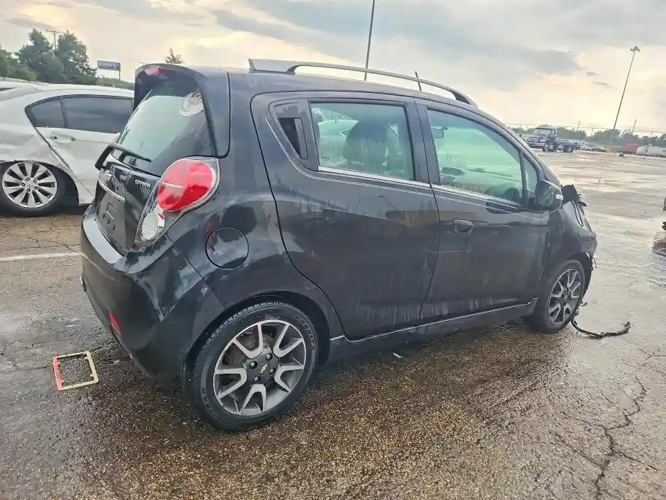 KL8CF6S93FC804819 2015 CHEVROLET SPARK-2