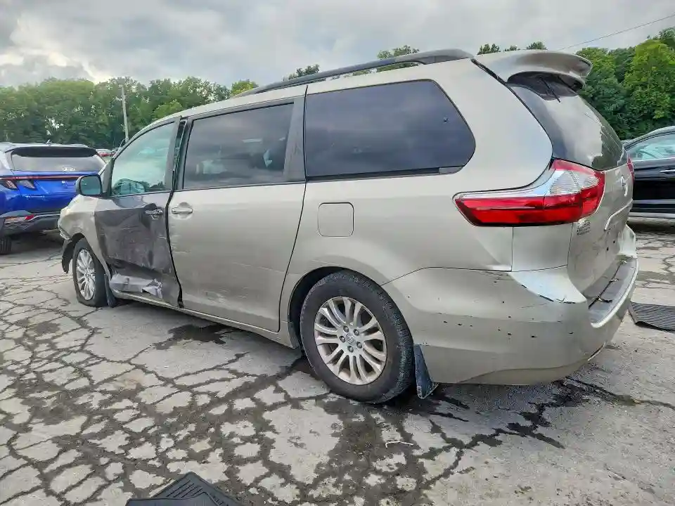 5TDYZ3DC3HS775321 2017 TOYOTA SIENNA-1
