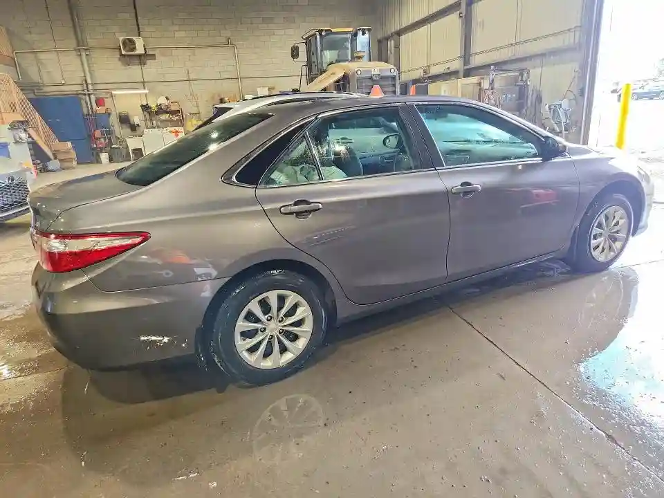 4T1BF1FKXGU196758 2016 TOYOTA CAMRY-2