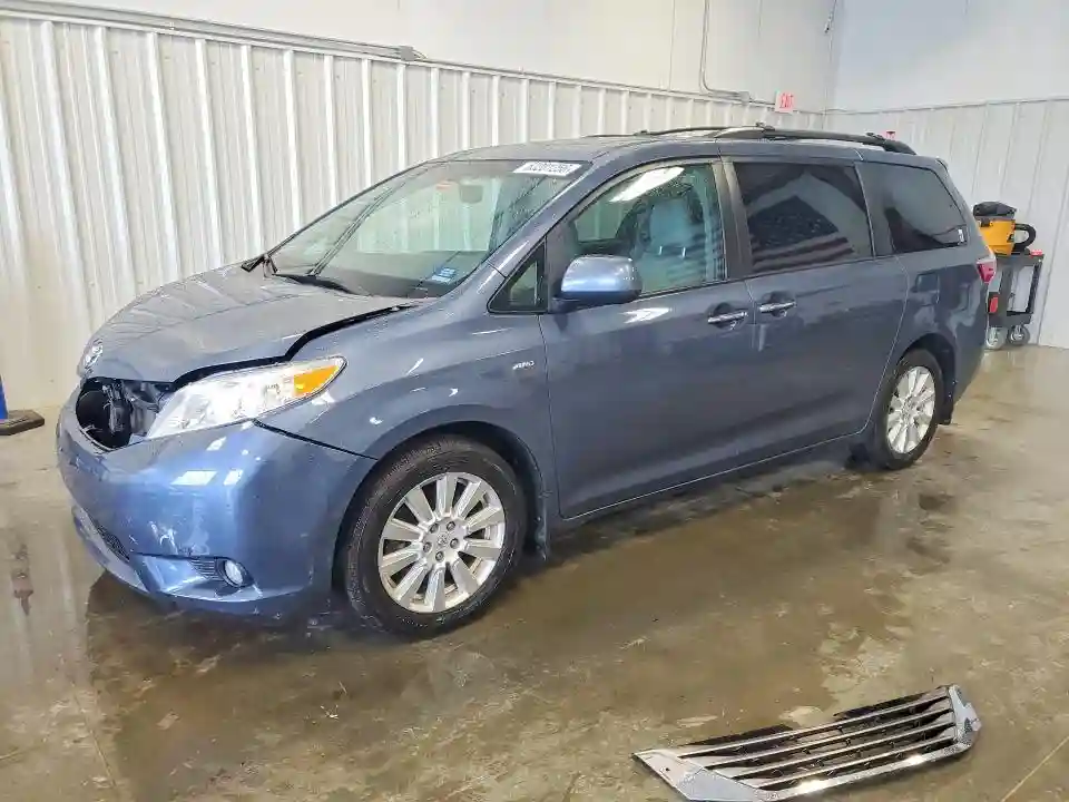 5TDDZ3DC8HS150749 2017 TOYOTA SIENNA-0