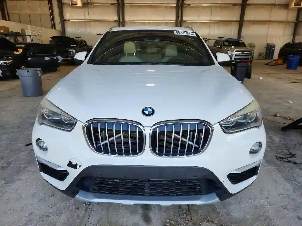 WBXHT3Z35H4A53635 2017 BMW X1-4