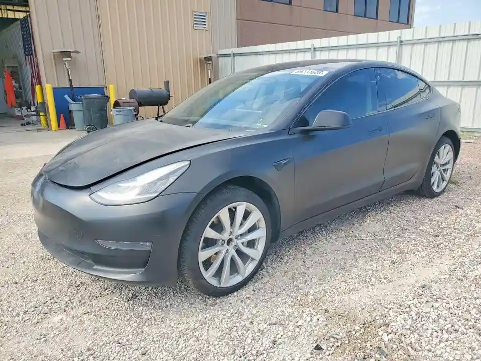 5YJ3E1EA2JF013356 2018 TESLA MODEL 3-0