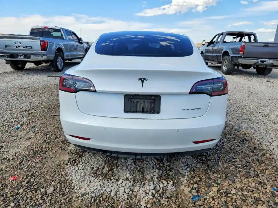 5YJ3E1EB5LF711438 2020 TESLA MODEL 3-5