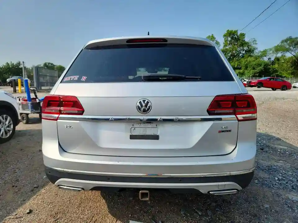 1V2MR2CAXJC533138 2018 VOLKSWAGEN ATLAS-5