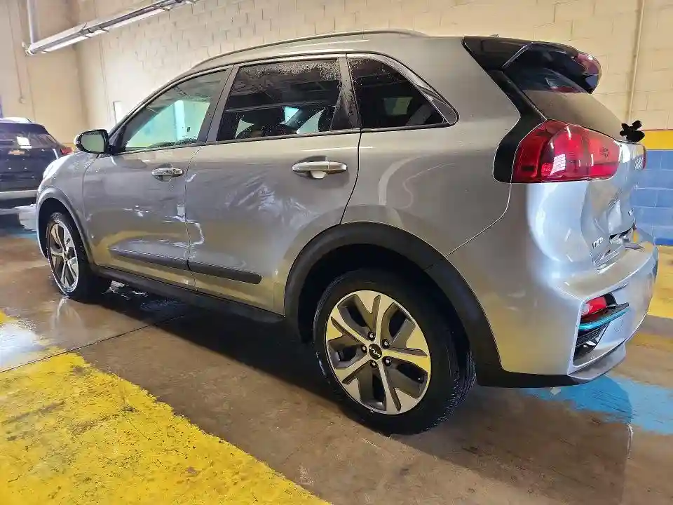 KNDCC3LGXN5159777 2022 KIA NIRO EV S-1