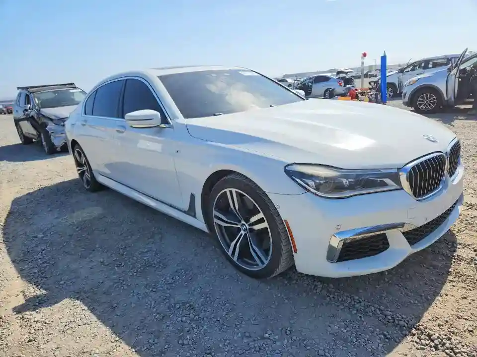WBA7F0C50HGM20944 2017 BMW 7 SERIES-3