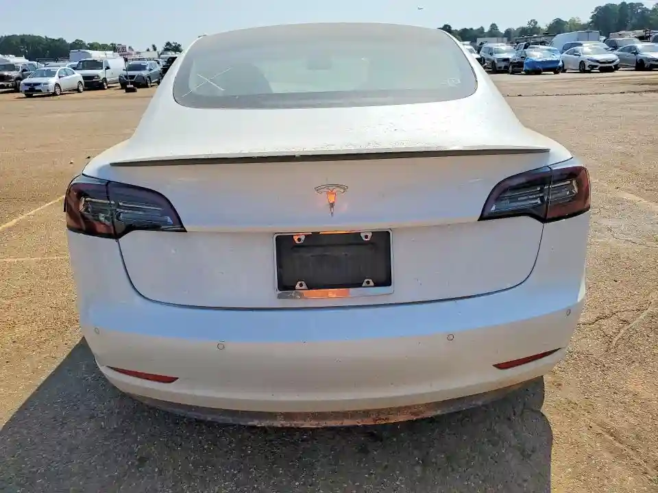 5YJ3E1EB0MF980030 2021 TESLA MODEL 3-5